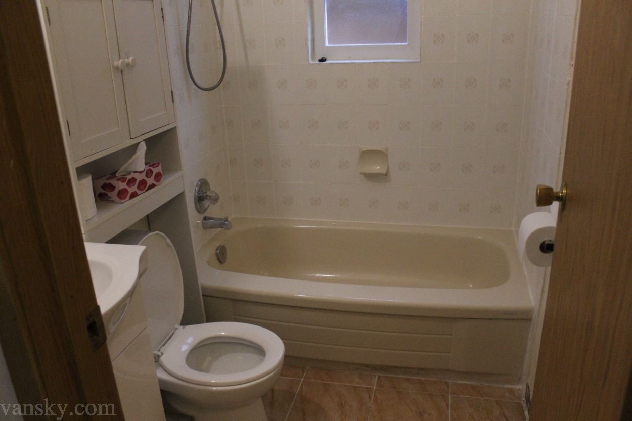 220118110637_Bathroom 4.JPG